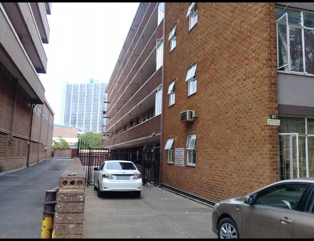 1 BEDROOM FLAT SOLD IN PRETORIA WEST